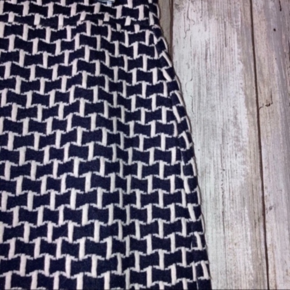 NWT Loft Navy & White Skirt - Picture 2 of 3